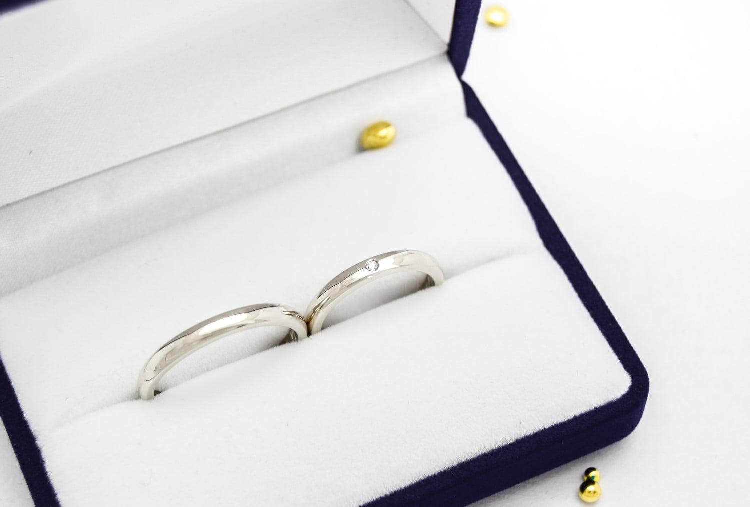 Alianzas de casamiento GS1 Oro 18K White valor del par - Imagen 5