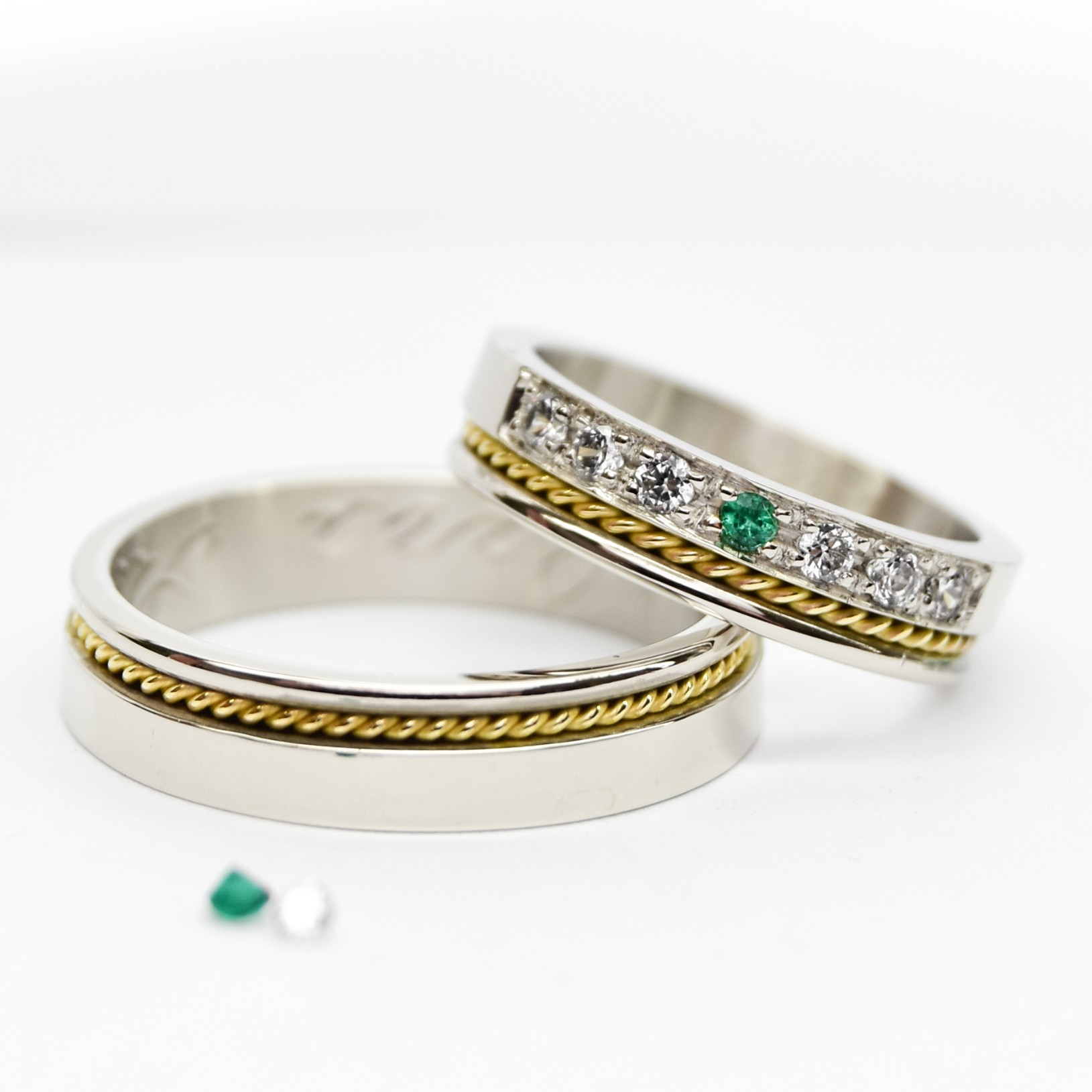 Alianzas de casamiento HM17T Stardust Oro 18K valor del par