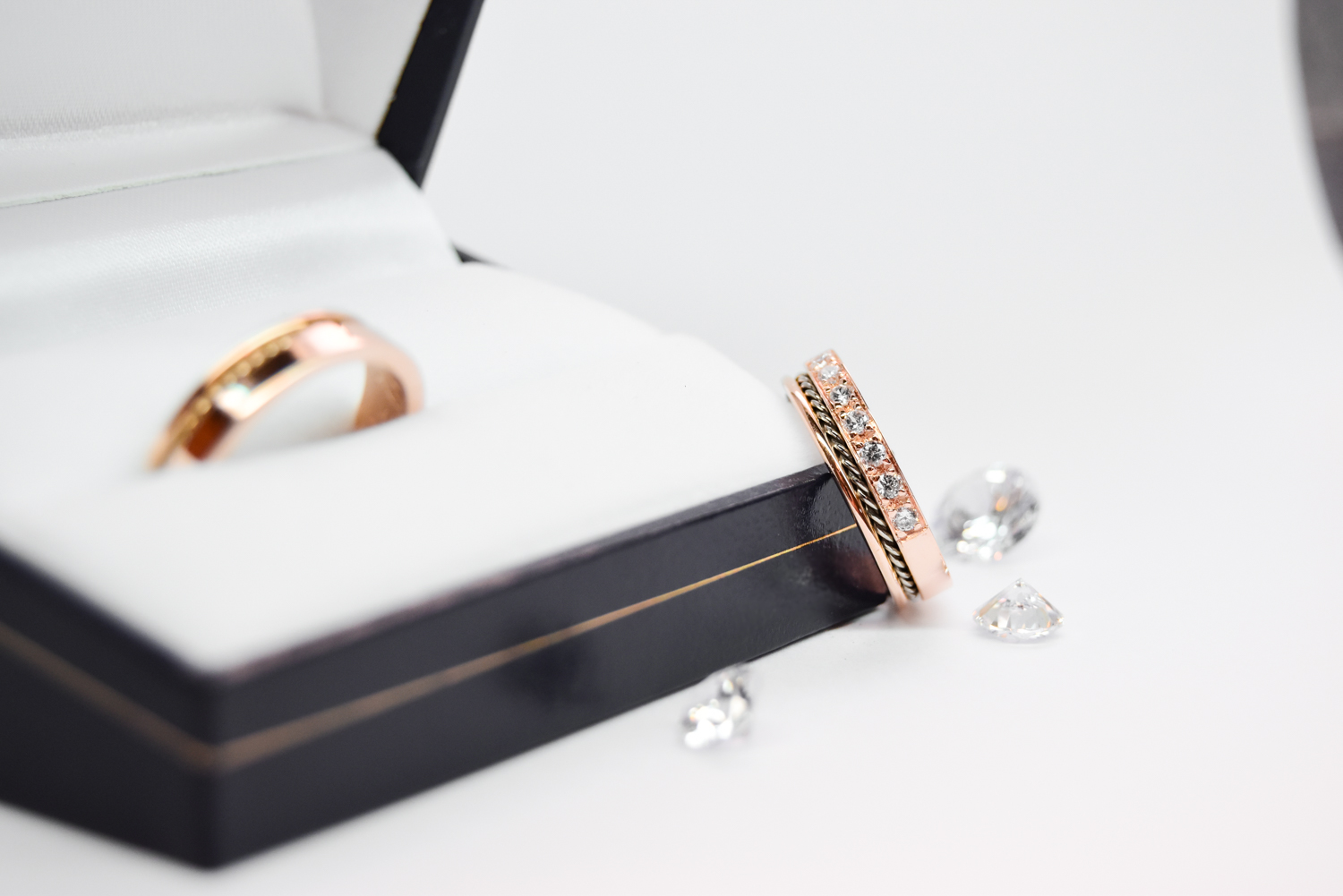 Alianzas de casamiento HM17T Oro 18K valor del par - Imagen 3