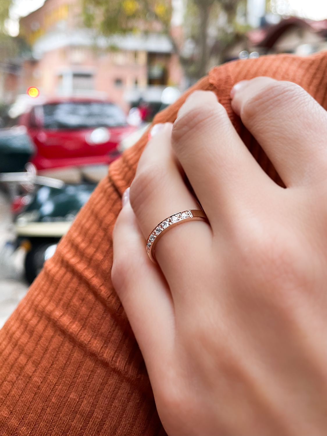 Anillo de compromiso Essenza white Oro 18K - Imagen 3