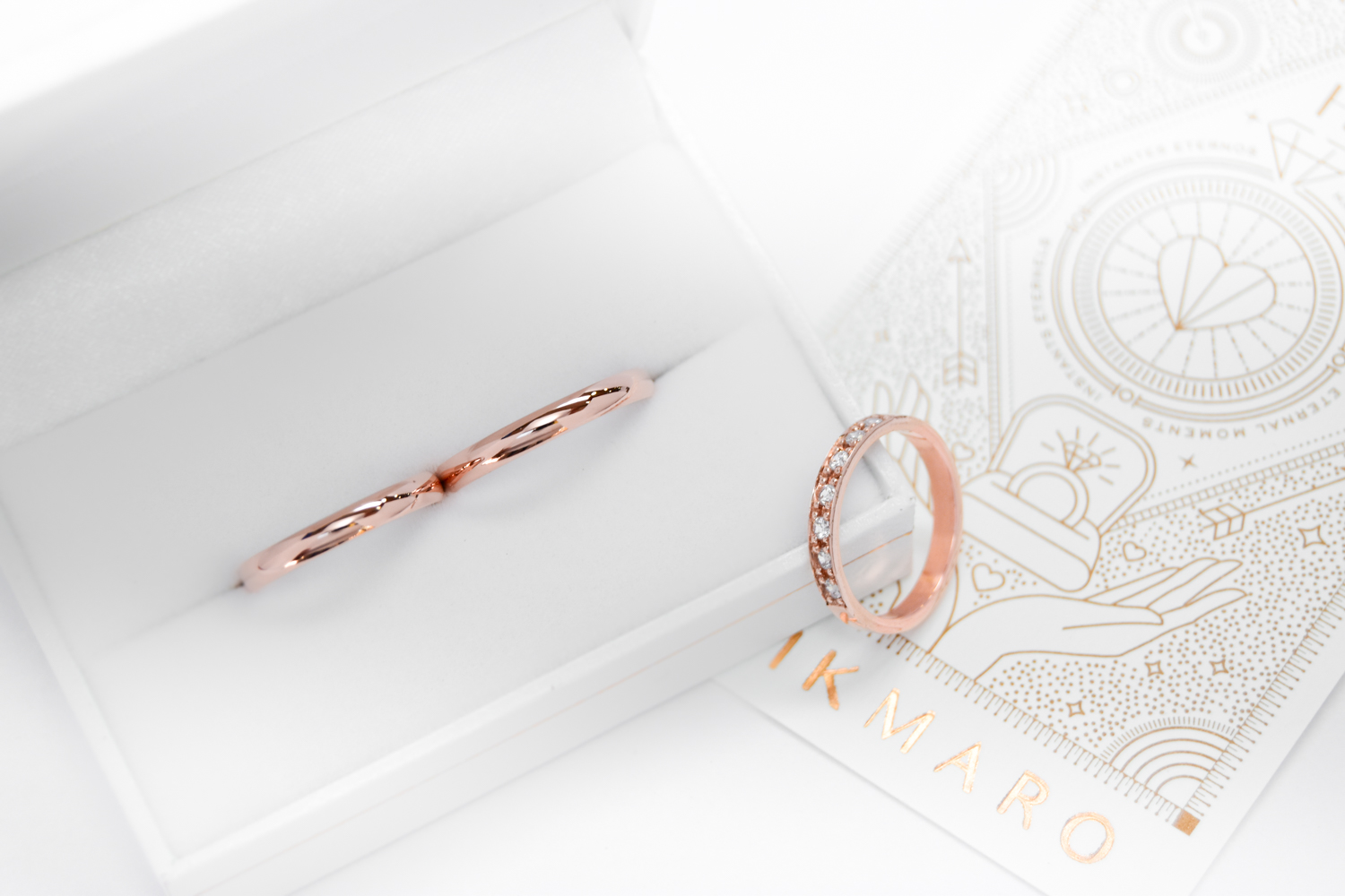 Alianzas de casamiento Media Caña Fina Oro 18K + Anillo Essenza Gold Oro 18K valor del conjunto - Imagen 2